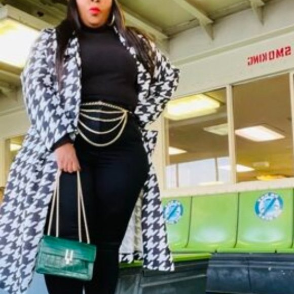 Plus Houndstooth Double Button Coat - Picture 7 of 9